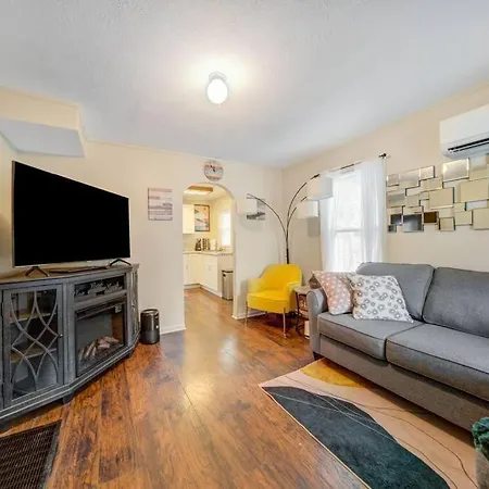 Cozy Chalet Bungalow In Westpark/Cleveland Villa